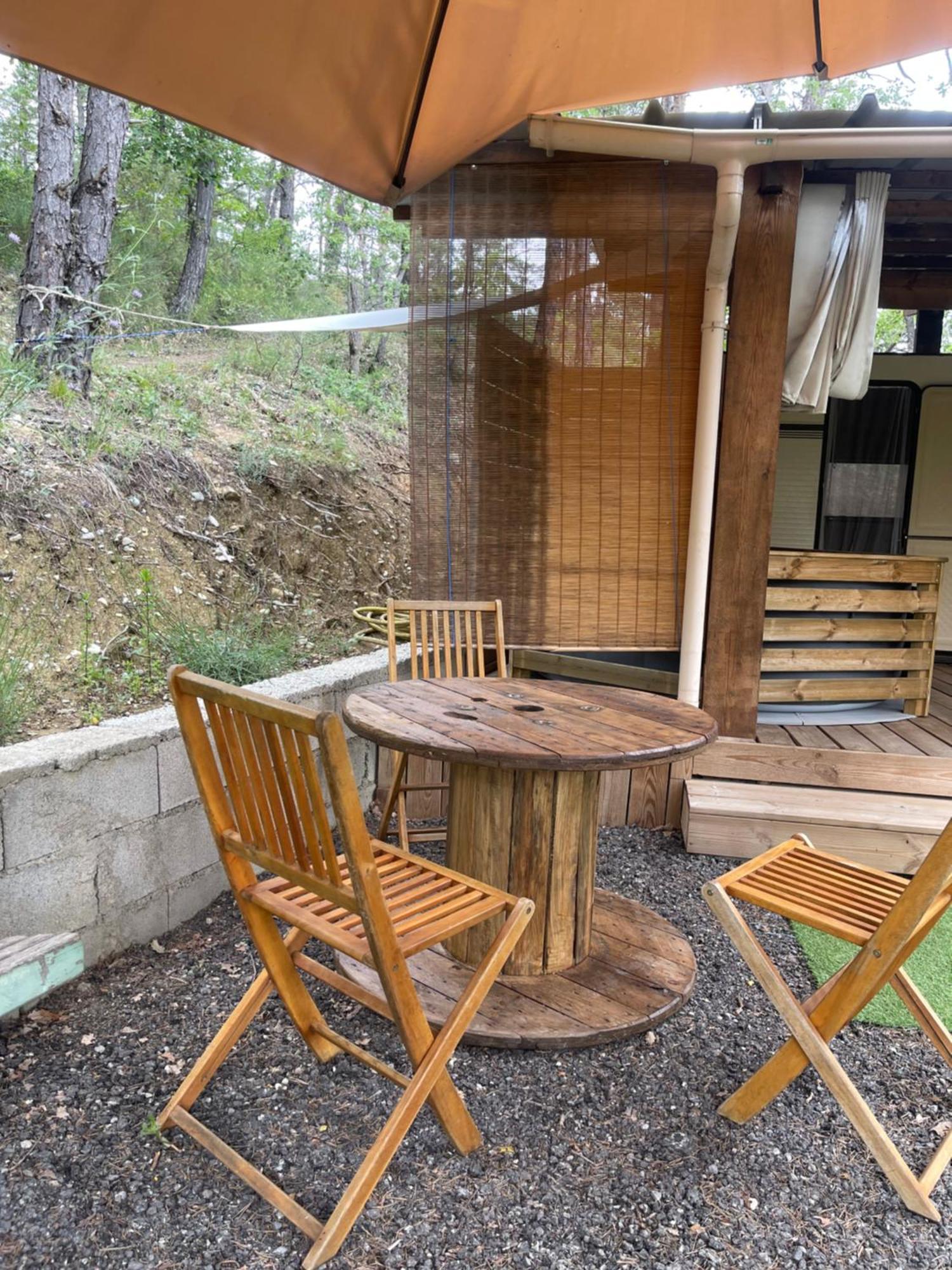 Campingplatz Caravanes De Provence