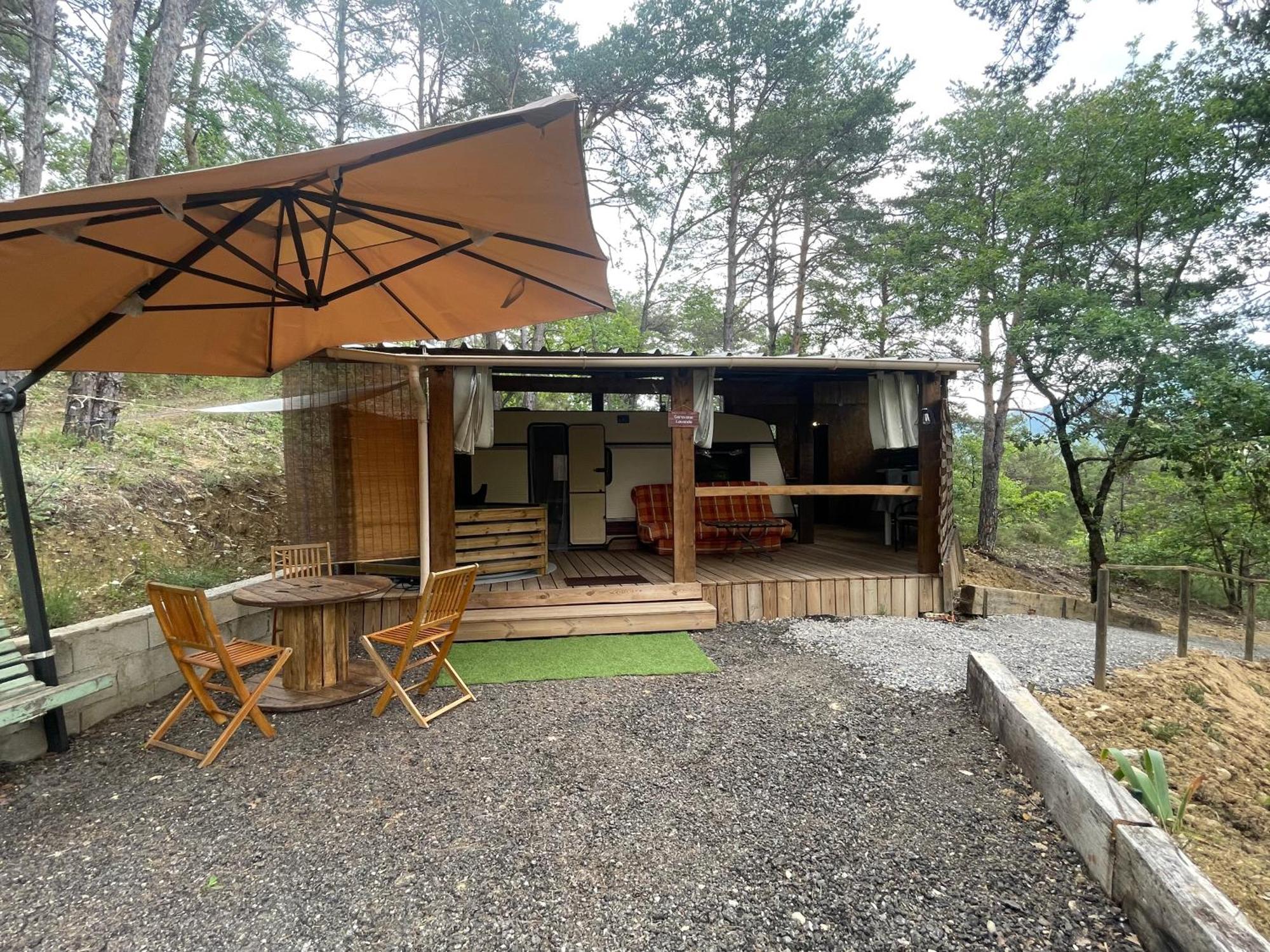 Campsite Caravanes De Provence *