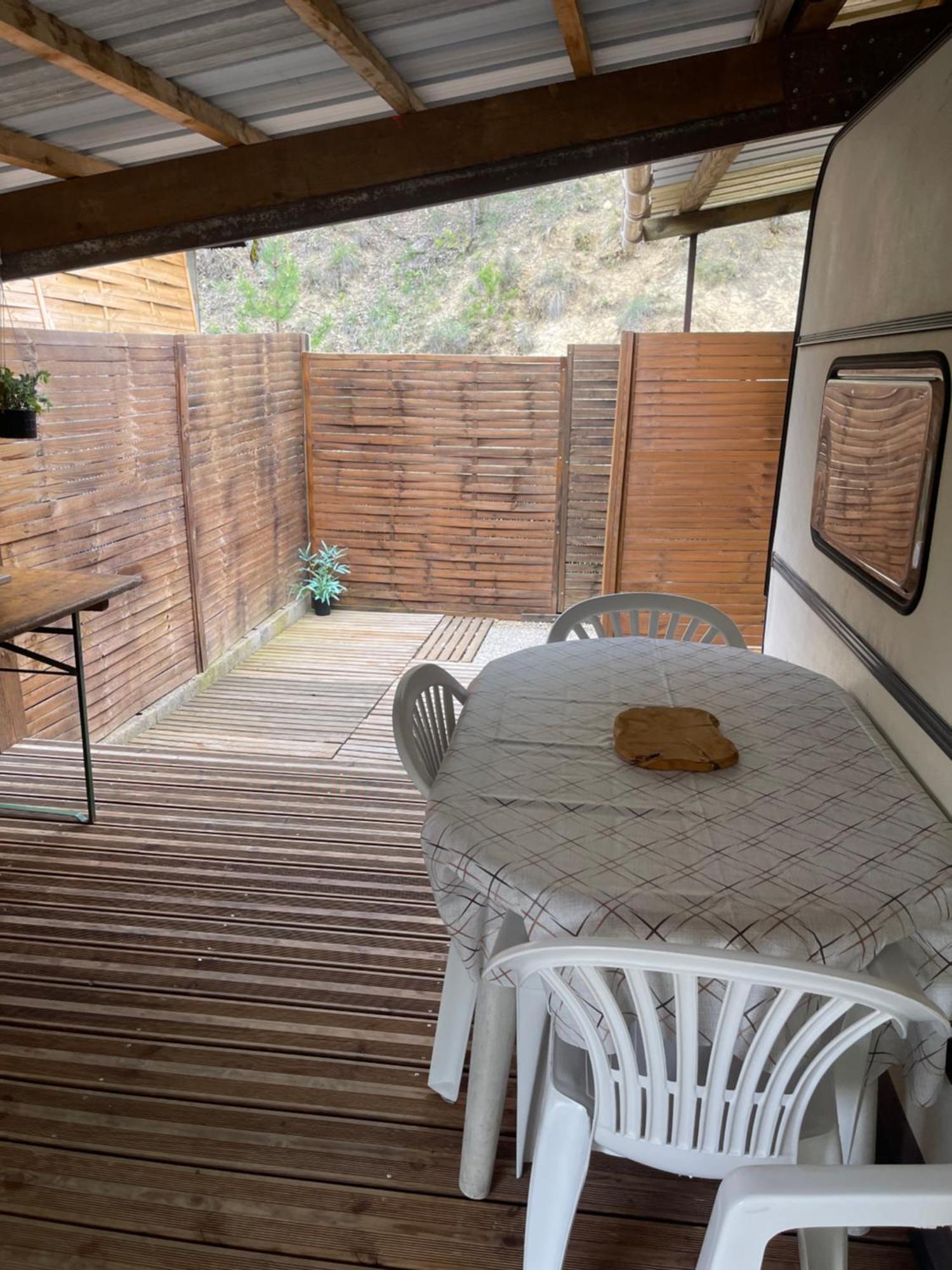 Caravanes De Provence Campingplatz *